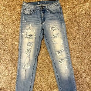KanCan distressed skinny Jean
